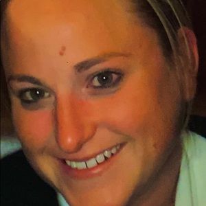 Meet your Posher, Jaclyn